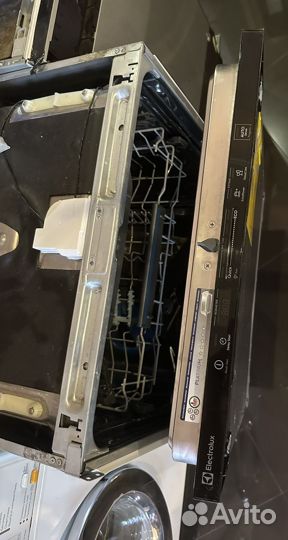 Встраиваемая посудомоечная машина 60 см electrolux