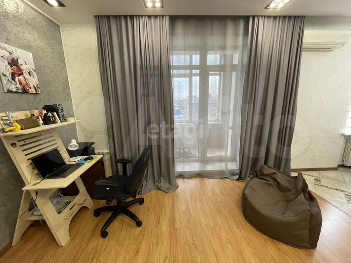 2-к. квартира, 79,9 м², 4/13 эт.