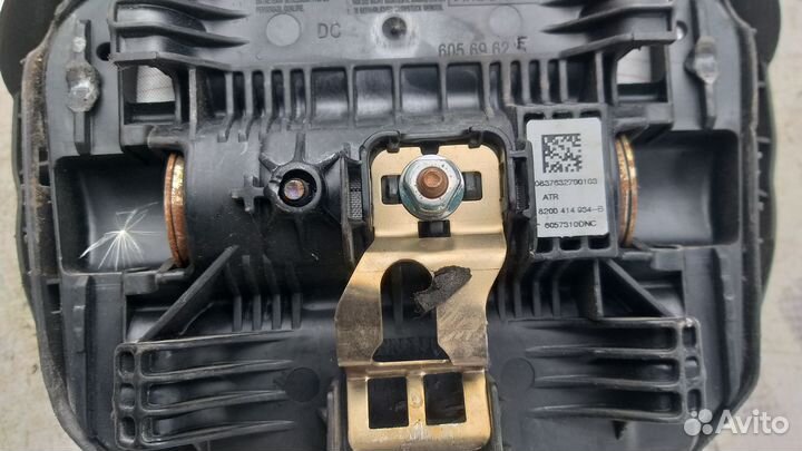 Подушка безопасности водительская Renault Megan 2