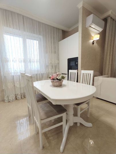 2-к. квартира, 65 м², 18/22 эт.