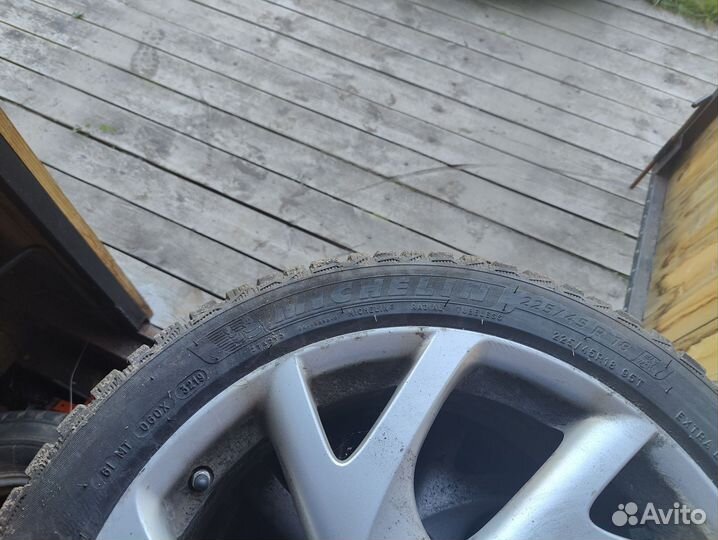 Колеса зимние оригинал r18