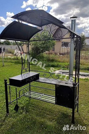 Мангал с крышей