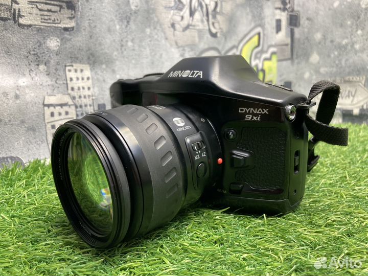 Minolta Dynax 9Xi + 28-105mm 3.5-4.5 Xi