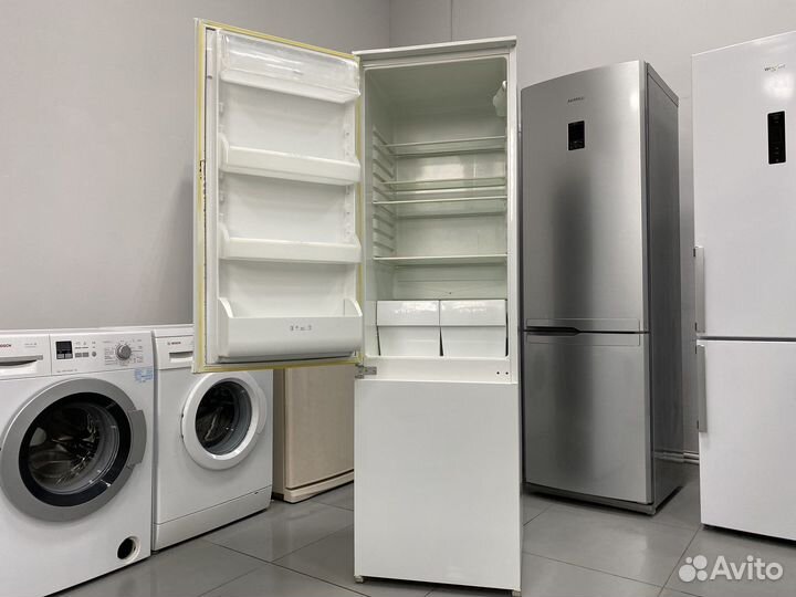 Встраиваемый холодильник Zanussi/ Гарантия