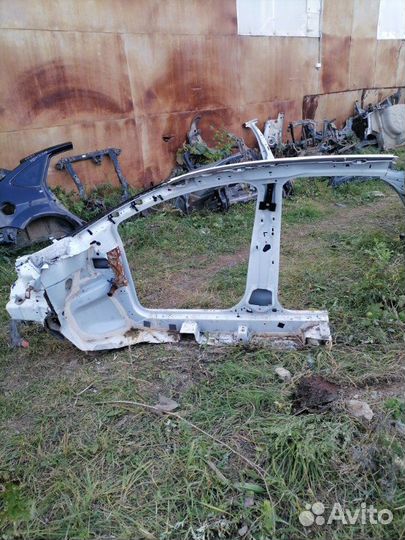 Четверть передний правый Ford Focus 3