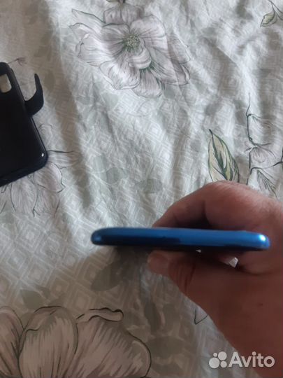 Samsung Galaxy A50, 4/64 ГБ