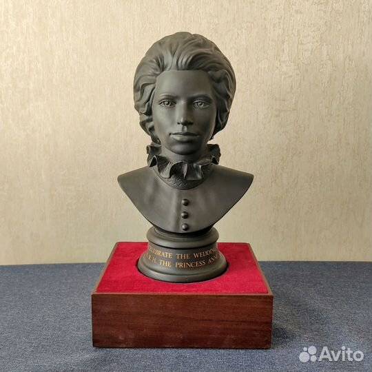 Уникальный бюст принцессы Анны. Royal Doulton