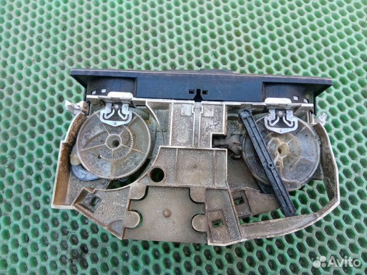 Блок управления печкой Volkswagen Passat B 5