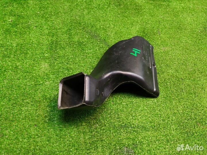 Воздуховод панели передний левый Audi Q3 8UB cczc