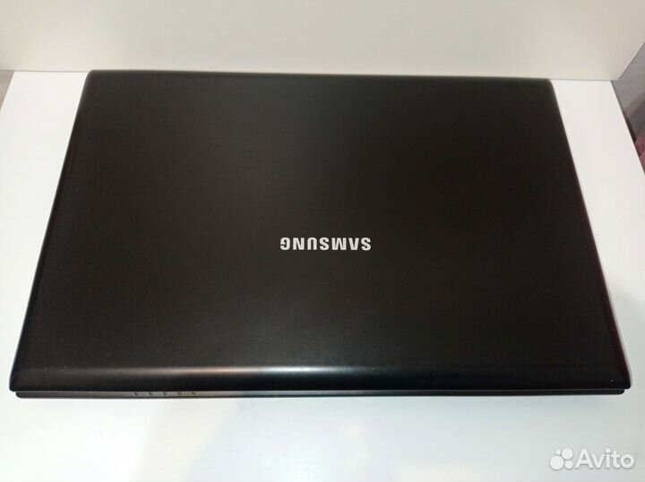 Ноутбук Samsung r519