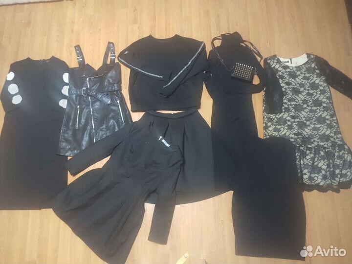 Пакет вещей черного цвета 42