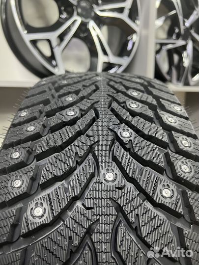 Landspider Arctictraxx 235/65 R17 108T