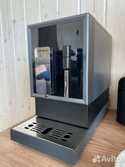 Кофемашина автоматическая thomson cf20m01