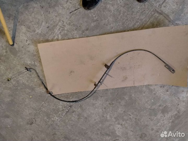 Тросик замка капота Mitsubishi Lancer 6