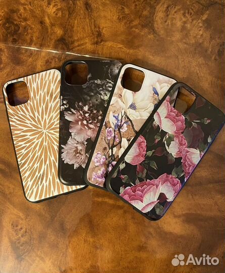 Чехол на iPhone 11