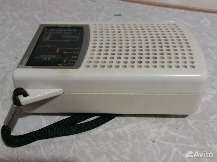 Радиоприемник Sanyo и Phillips