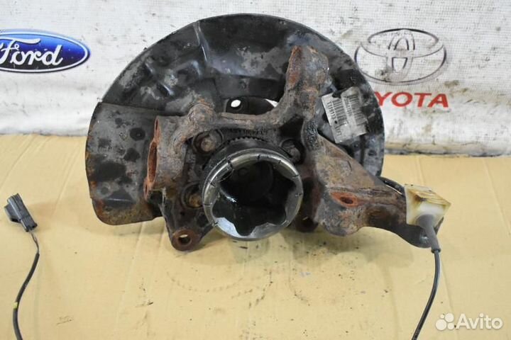 Кулак поворотный передний левый Volvo Xc90 1