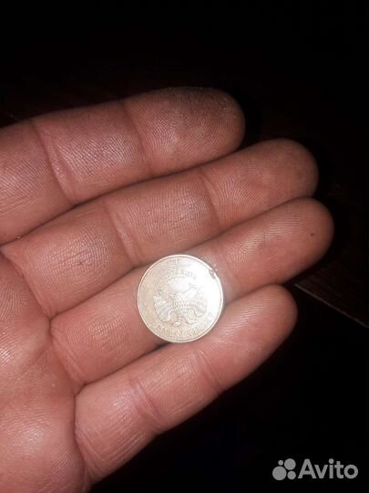 Продам монеты10р 5р