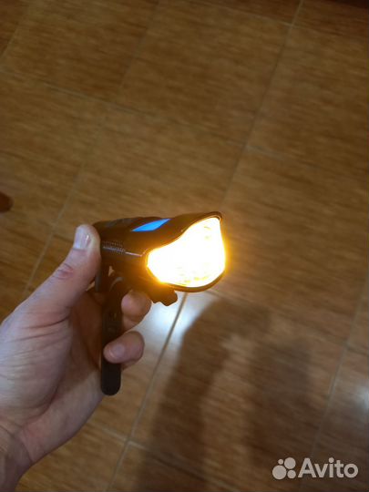 Велофонарь водонепроницаемый