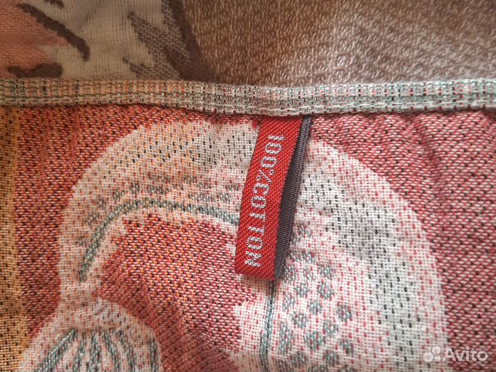 Полотенца лотом