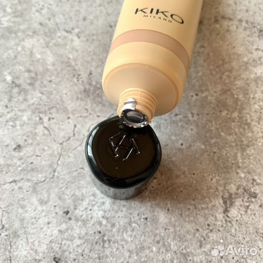 Тональная основа Kiko Milano