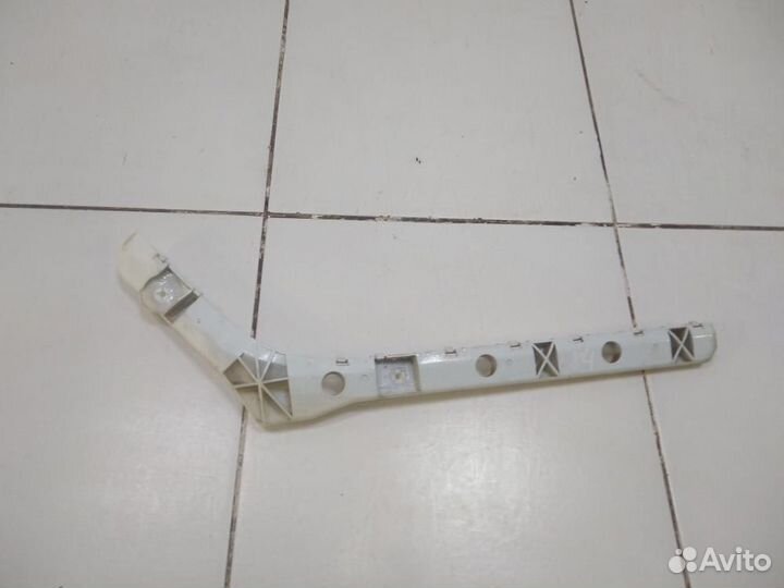 Кронштейн заднего бампера правый Nissan Almera G15