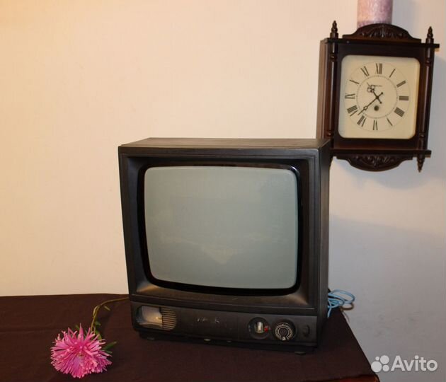 Опытный телевизор Изумруд-34тб440