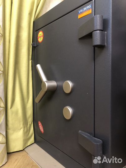 Сейф valberg