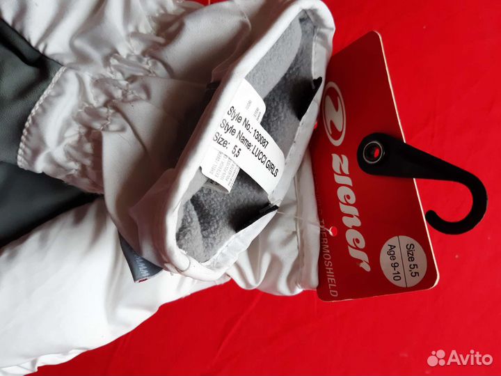 Перчатки горнолыжные Ziener 9-10 лет новые