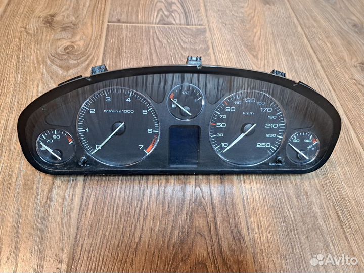 Приборная панель Пежо 407 2006 г/в