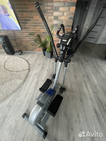 Эллиптический тренажер