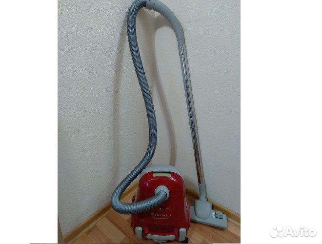 Пылесос Electrolux Essensio