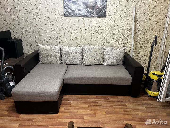 Угловой диван бу