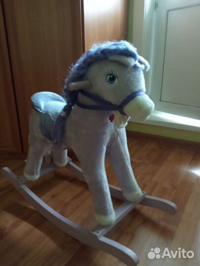 Детская качалка лошадь