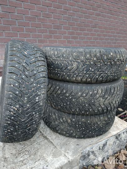 Nokian Tyres Hakkapeliitta 8 185/60 R15