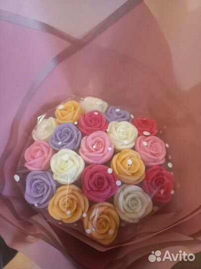 Букет из 13 шоколадных цветов (роз)