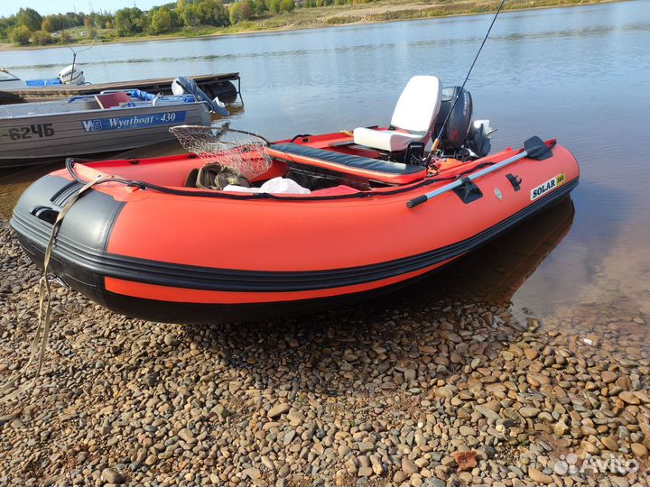 Лодка Solar -380