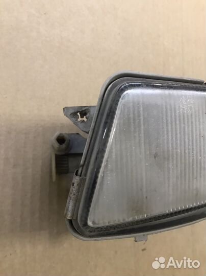 Фара противотуманная левая Mercedes W210(4380)