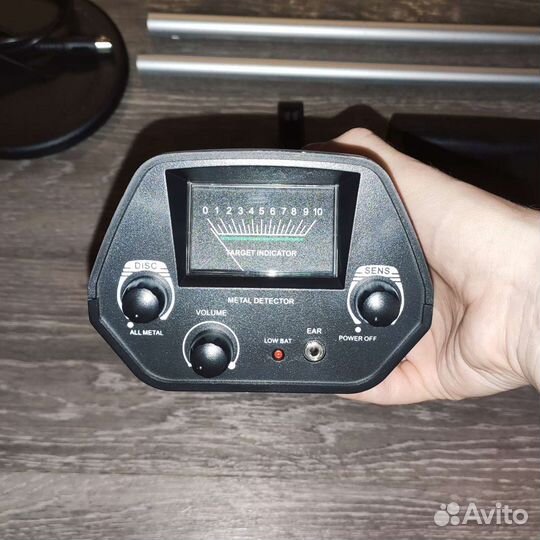 Металлоискатель MD 4030 новый