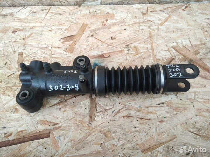 Гидроцилиндр kdss Toyota Land Cruiser 200 задний