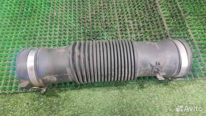 Патрубок воздушного фильтра Renault Duster 2015