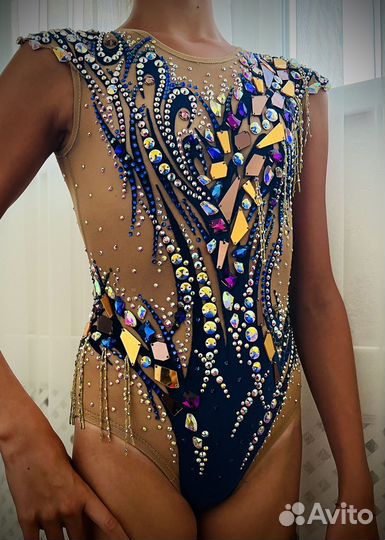 Продам купальник для художественной гимнастики