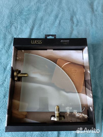 Угловая полка для ванной комнаты