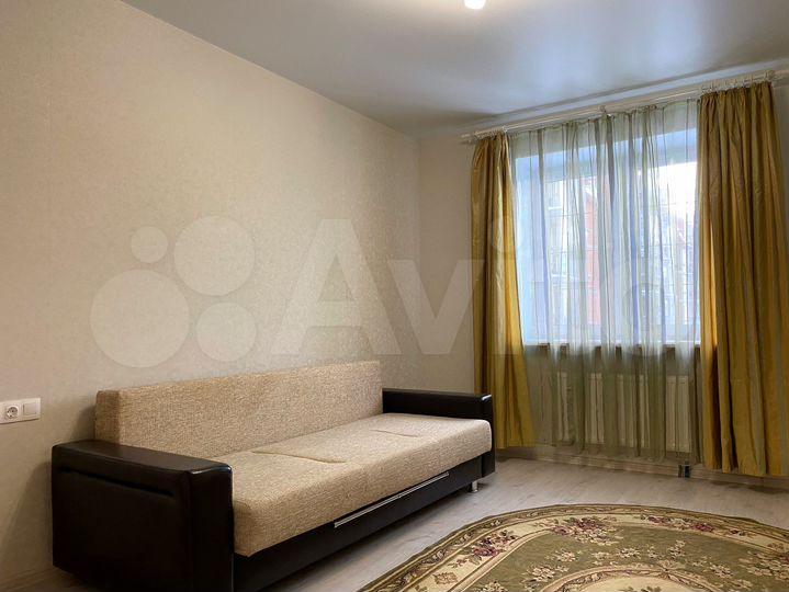 2-к. квартира, 65 м², 2/6 эт.