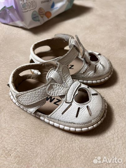 Сандалии для девочки