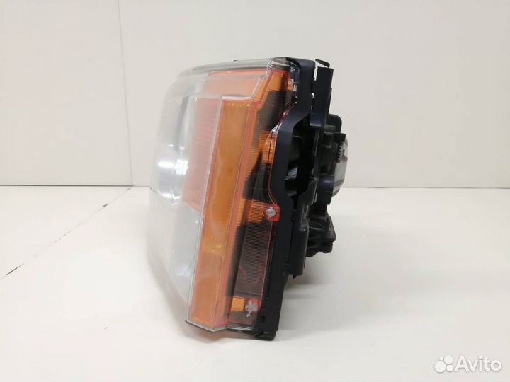 Фара левая Land Rover Discovery III