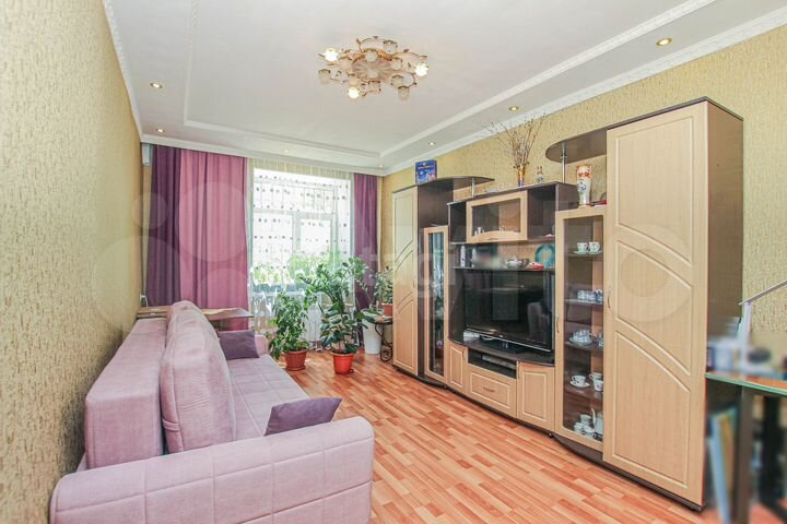 3-к. квартира, 73 м², 1/4 эт.