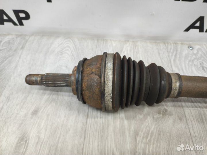 Привод передний левый Renault Sandero BS K7J 2009