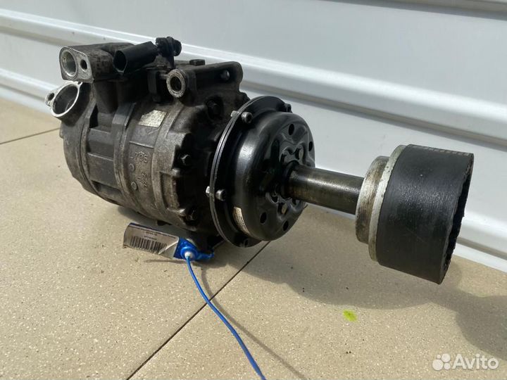 Компрессор кондиционера Volkswagen Touareg
