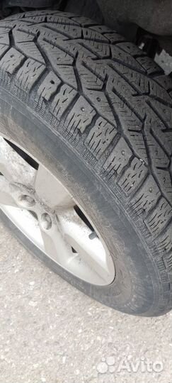 Tigar SUV Ice 215/65 R16 19B